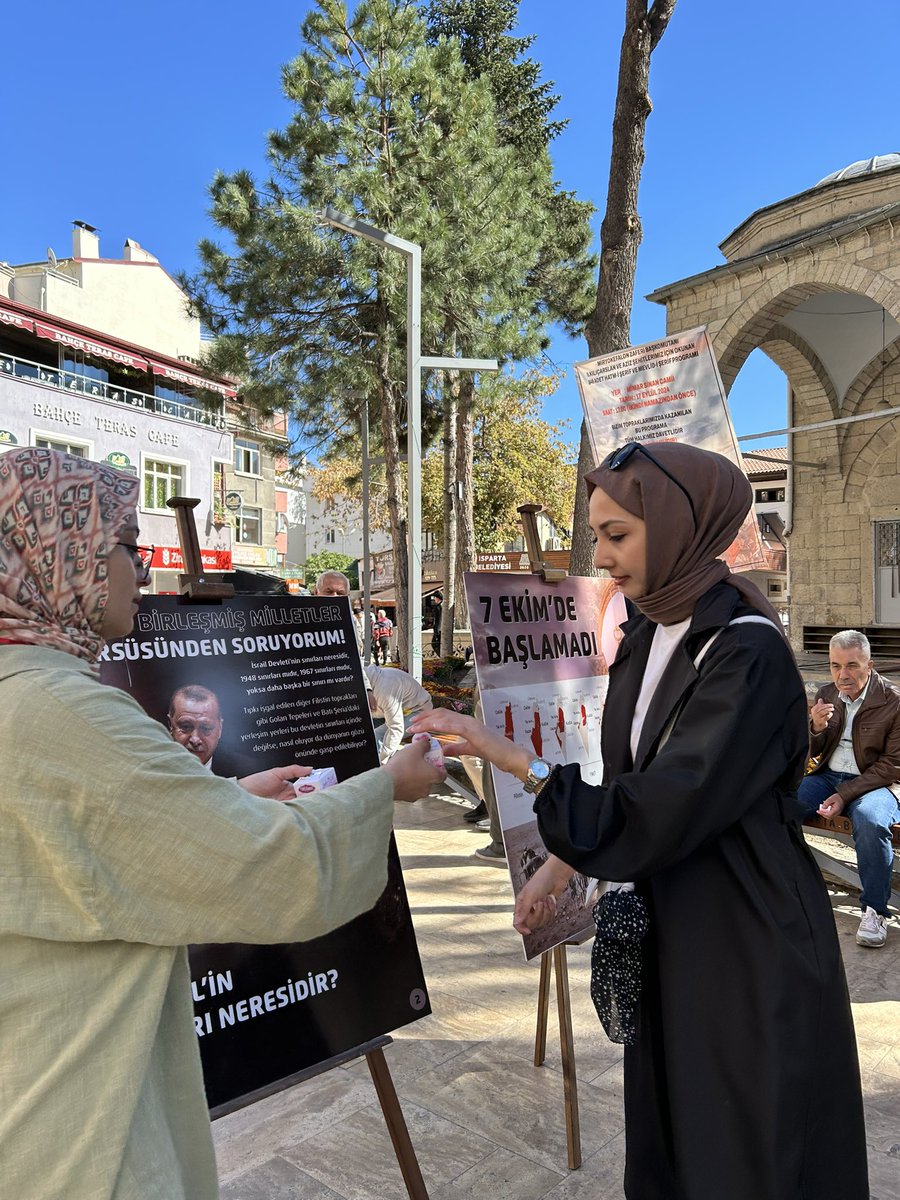 uniakisparta's tweet photo. 7 Ekim’den bu yana Filistin’de gerçekleştirilen saldırılarda hayatını kaybeden tüm kardeşlerimiz için sesimizi yükseltmeye devam ediyor ve #SayStop çağrımızı yeniliyoruz. 🇹🇷🇵🇸 https://t.co/t5xS4WmEBk