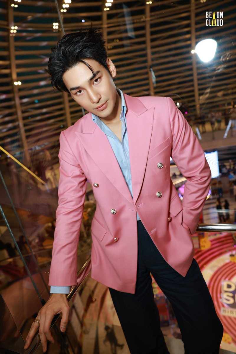 beoncloud_th's tweet photo. อาโป ร่วมงาน KING POWER DELIGHTS AND SURPRISES ✨📸

📍รับชม Live บรรยากา��ภายในงานได้ทาง Facebook : King Power

#KingPowerBirthdayxApo 
#KingPowerBirthdayCeleBESTion
#DelightsAndSurprises35th https://t.co/xZBNAu7gN6