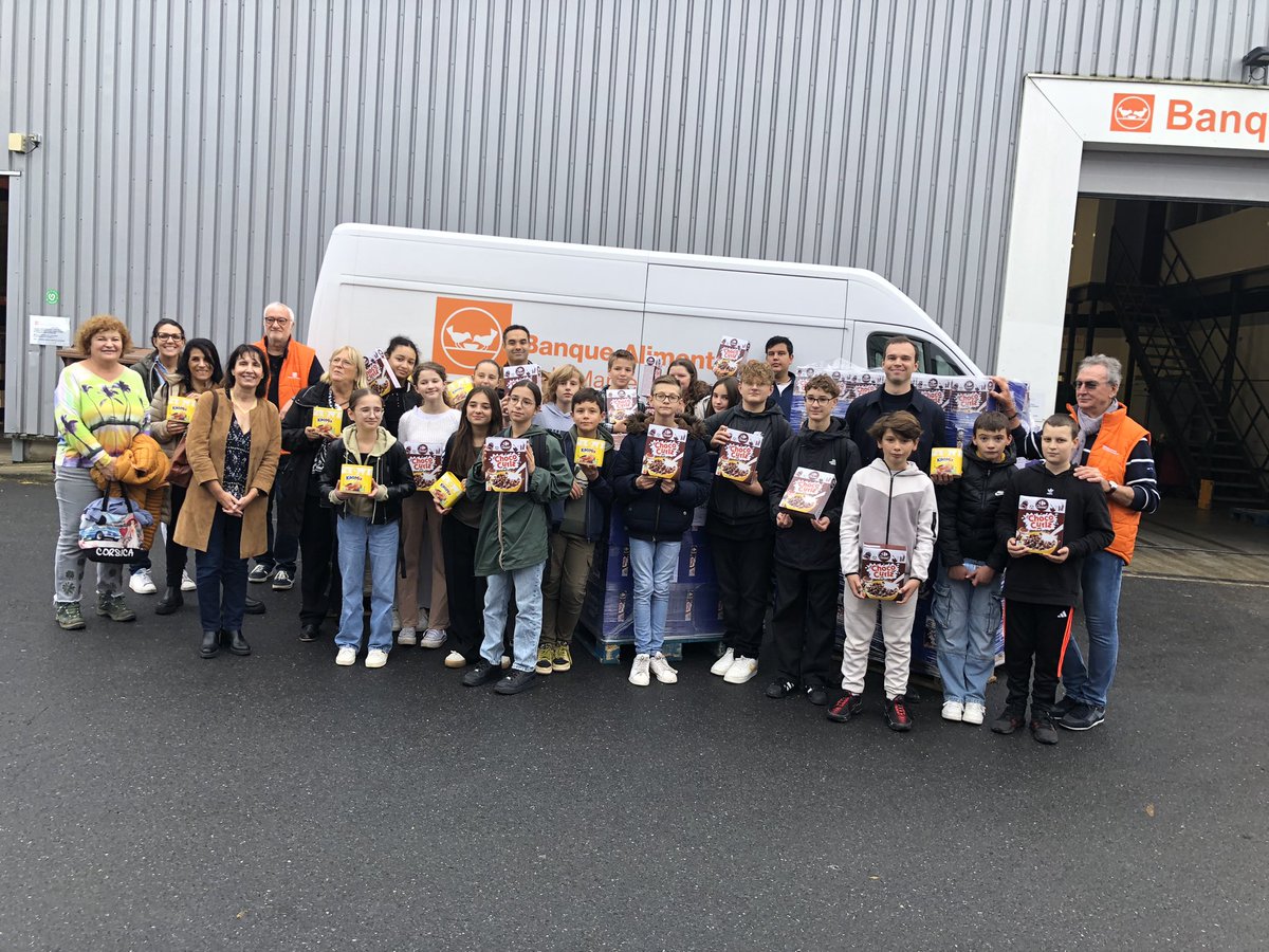Merci aux élèves de Tinqueux qui ont collecté 150kg de denrées et recueilli 2800€ au profit de la Banque Alimentaire de la Marne. C’est une action solidaire que l’on n’oubliera pas !👍🙏