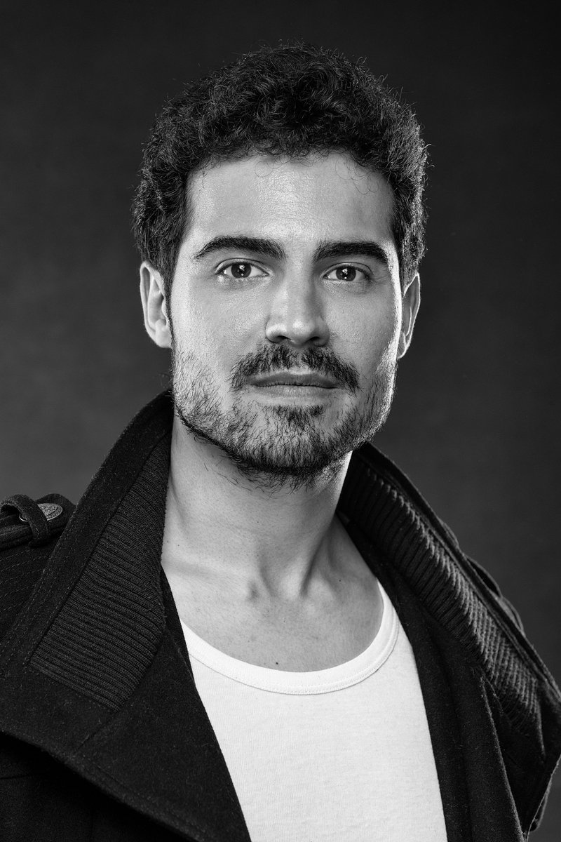 Javier_Dut's tweet photo. “La fotografía en blanco y negro borra el tiempo de la ecuación” 🖤 📸 @mantrana #nuevobook #foto #javierdut #cantante #actor #escritor #headshot #foto #fotógrafo #sesiondefotos #javiermantrana #Jasonpeterson https://t.co/rIun3uppAb