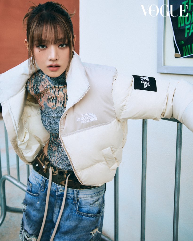 official_i_dle's tweet photo. #MINNIE x #THENORTHFACE
@VogueKorea

#여자아이들 #GIDLE
#민니
#Vogue https://t.co/wyXAJlXXZN