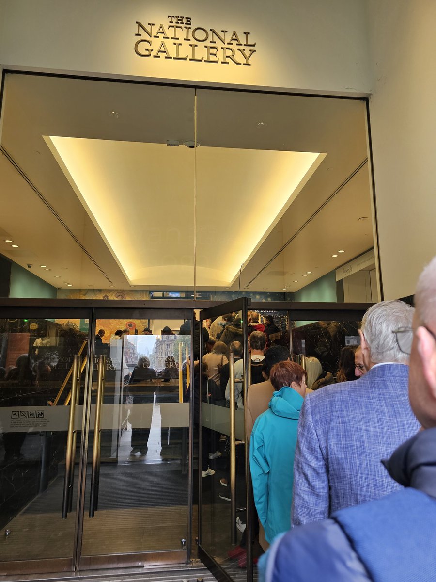 So the <a href="/NationalGallery/">National Gallery</a> asks people to be on time, but it takes 45 minutes to go through security. 
Nice one, thank you for ruining the rest of my day. 
Talk to Rijksmuseum about crowd controls.
