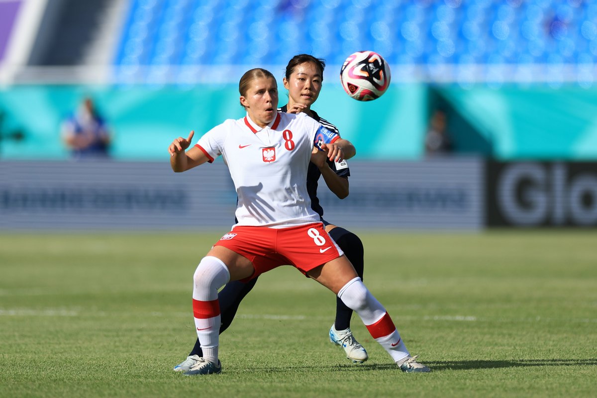 FIFAcom tweet picture