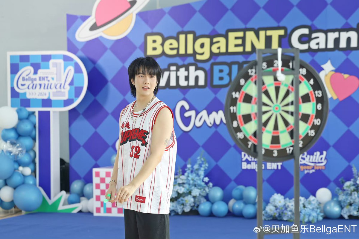 [18102024]

Weibo 贝加鱼乐BellgaENT update💙

#BuildJakapan[超话]#
贝加鱼乐嘉年华with BUILD Game Day活动1v1合影来啦！

<a href="/JakeB4rever/">BIU.</a> #BuildJakapan 
#Beyourluve