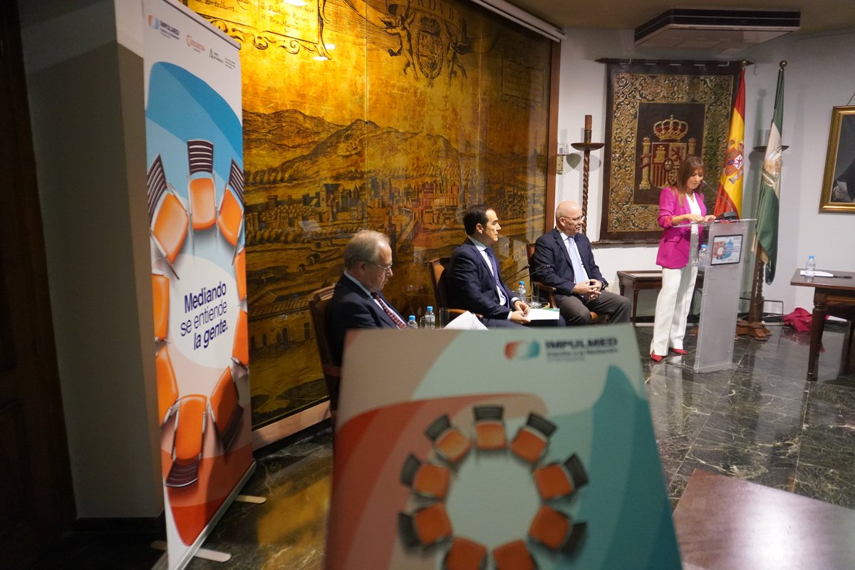 Cámara de Comercio de Córdoba (@camaraofcordoba) on Twitter photo Hemos acogido la #jornada sobre las ventajas de la #mediación empresarial organizadas x <a href="/CCAndalucia/">Cámaras Andalucía</a> y <a href="/JusticiaJunta/">Consejería Justicia, Admón Local y Función Pública</a>
👉Nuestro presidente ha inaugurado junto con el presidente de Cámaras Andalucía, <a href="/jsanchezcec/">Javier Sánchez Rojas</a> y el consejero de Justicia, José Antonio Nieto <a href="/ja_nietob/">José Antonio Nieto</a> Hemos acogido la #jornada sobre las ventajas de la #mediación empresarial organizadas x <a href="/CCAndalucia/">Cámaras Andalucía</a> y <a href="/JusticiaJunta/">Consejería Justicia, Admón Local y Función Pública</a>
👉Nuestro presidente ha inaugurado junto con el presidente de Cámaras Andalucía, <a href="/jsanchezcec/">Javier Sánchez Rojas</a> y el consejero de Justicia, José Antonio Nieto <a href="/ja_nietob/">José Antonio Nieto</a>
