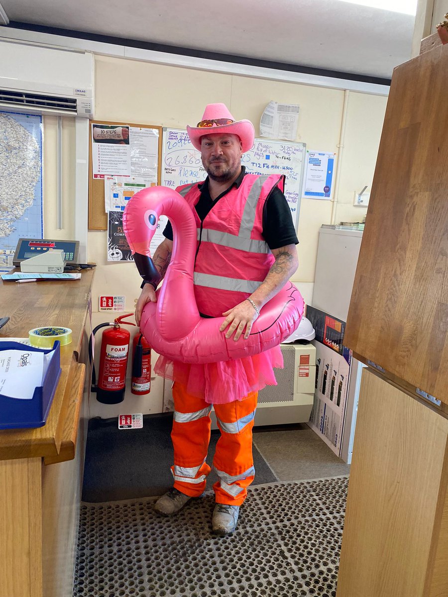MonkPlantHire's tweet photo. 🩷 It’s Wear Pink Day for Breast Cancer Now 🩷
This is one our drivers Google embracing the pink with his Flamingo 🦩! 
If you see him out and about today be sure to give him a honk on your horn!! 🩷 https://t.co/MlG223fg6j