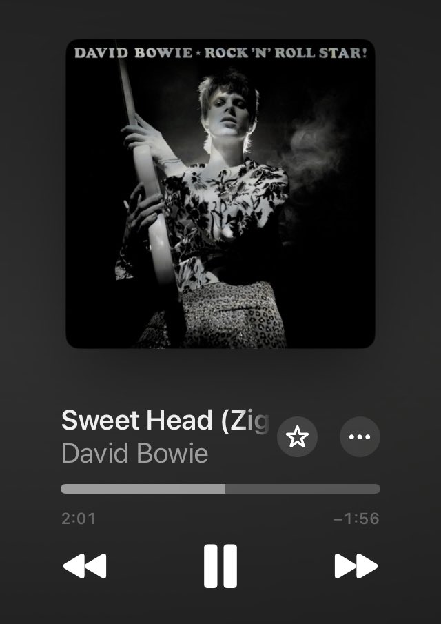 kumaichan901t's tweet photo. お疲れ金曜日！
お疲れ金曜日！！

華金だぁーー！！

お疲れ。

#DavidBowie 
#SweetHead 
#VelvetGoldmine 
#LookingForAFriend 
#ShadowMan 
#NowPlaying https://t.co/0GXS3GFeO3