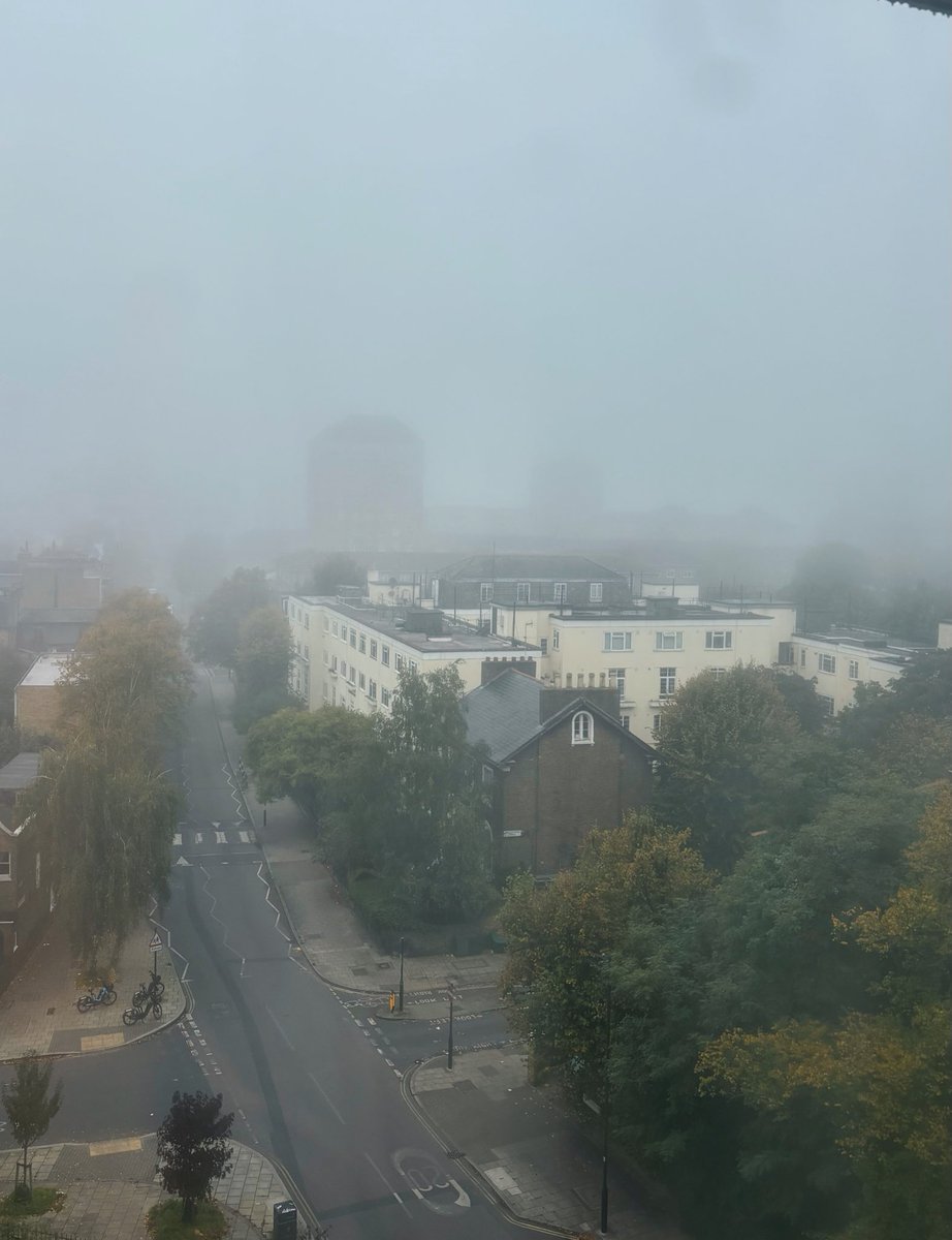 Foggy thesis writing views this Friday morning! 
#London