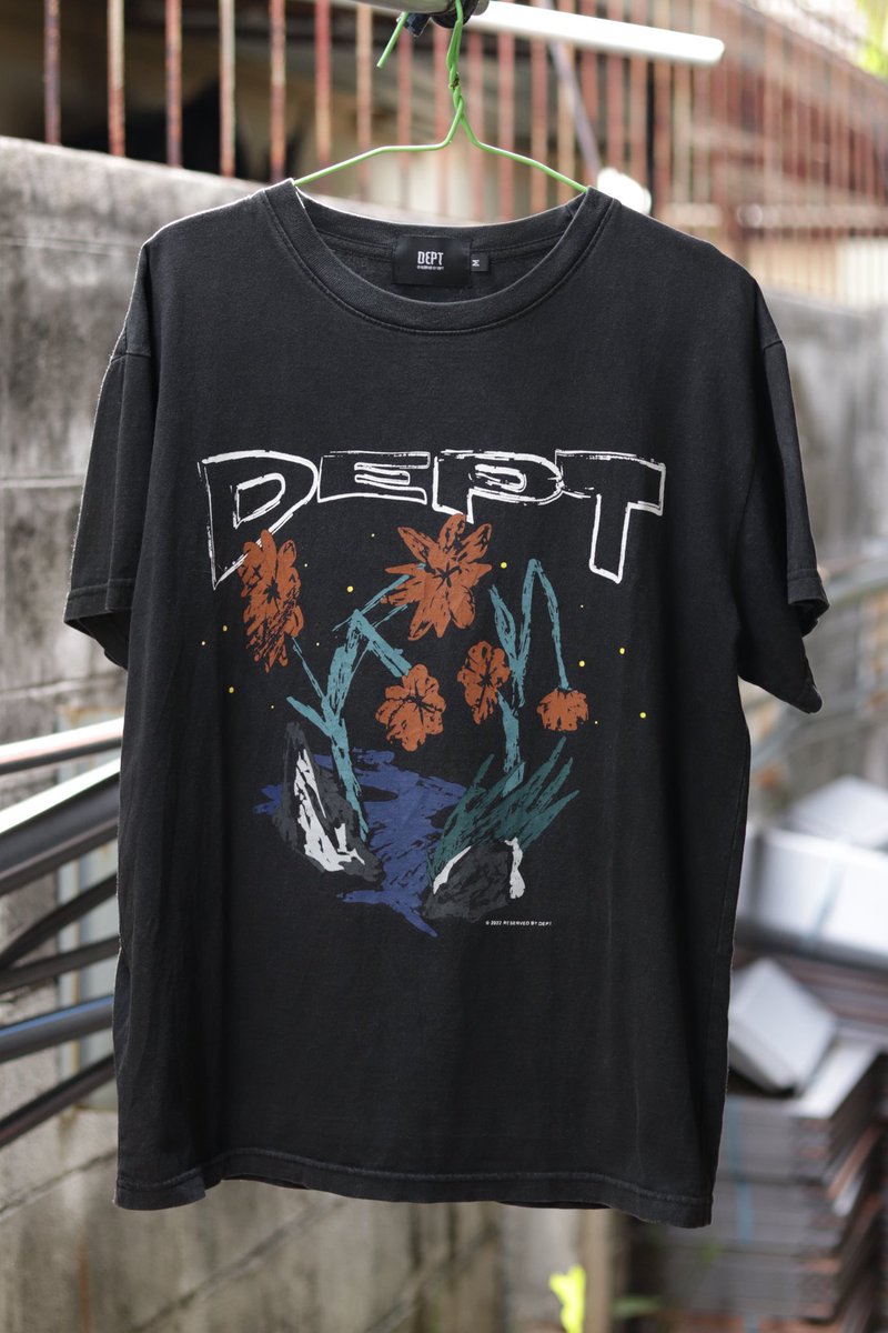 chopperstores's tweet photo. Dept Flower Tee 🪷

Size :M (อก40 ยาว27)
ราคา💰: 850 (รวมส่งไปเลออ)
Condition : 9.5/10
ตำหนิ👉🏽 : สกรีนแตกเล็กน้อยไม่น่าเกลียดครับน้อยมากๆ
ทักทวิตไม่ได้ทักไอจีร้านนะครับ https://t.co/3kSxLajHce…
#เสื้อวงไทย  #เสื้อวง #วงไทย #dept #deptband #ตลาดนัดdept #เสื้อdept #เสื้อวงdept https://t.co/5FKH361msZ