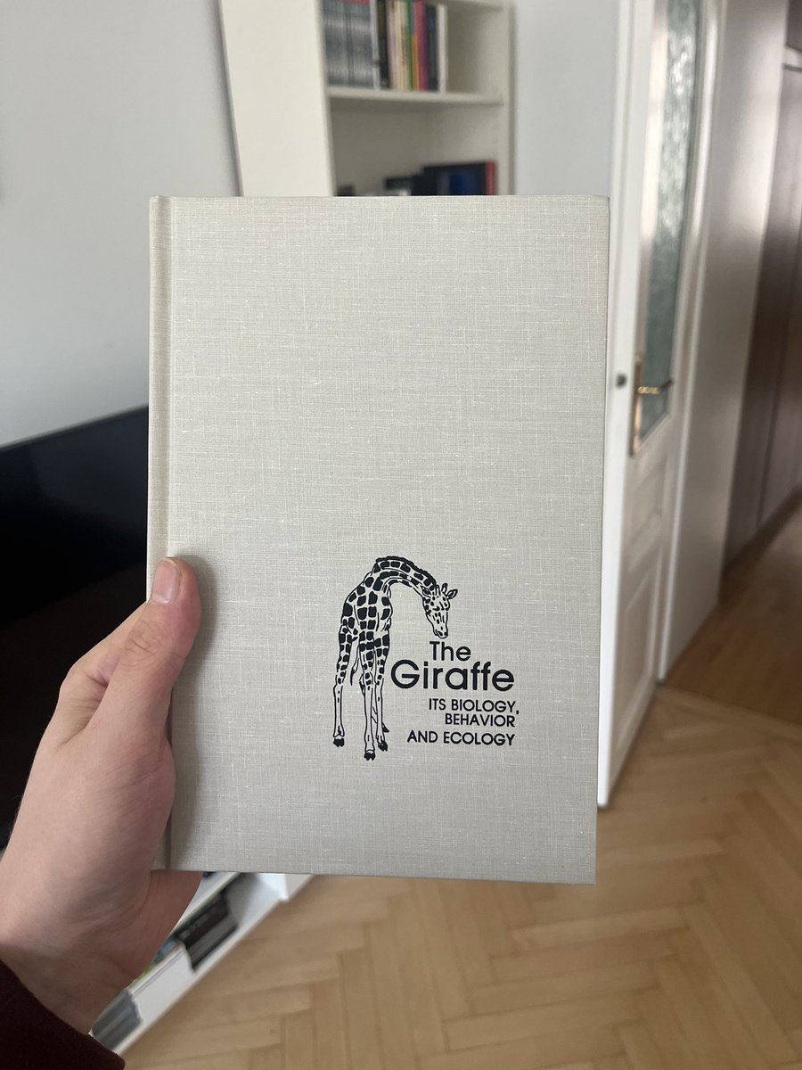 “The Giraffe: Its Biology, Behavior and Ecology” (1976) by Dr. Anne Innis Dagg, considered the Bible of giraffe study for decades despite the near total obscurity of its author.

Big thread on Dr. Innis Dagg’s life coming tomorrow to soft launch this account.