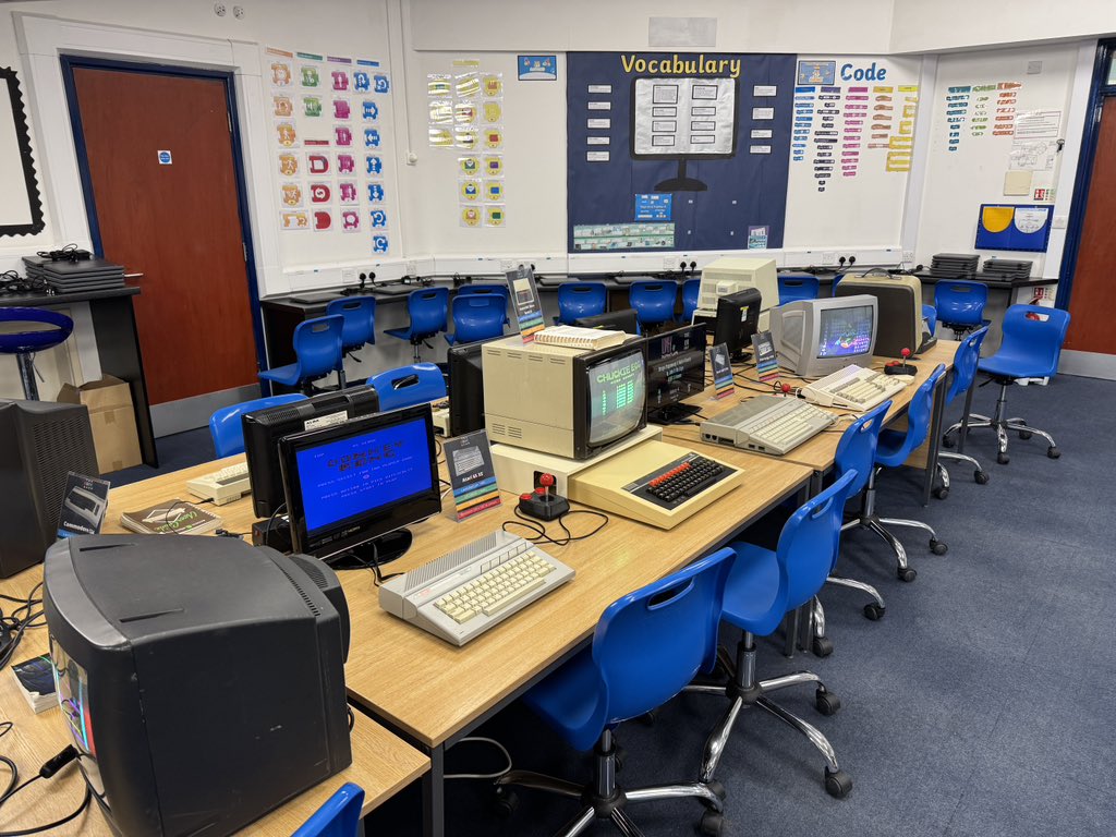 The_CodeShow's tweet photo. Today we are in #Warrington celebrating how #Britain entered the #computing and #Digital age.

We are #TheCODEShow 
🇬🇧🕹️👾 https://t.co/XPN4YKm8e9