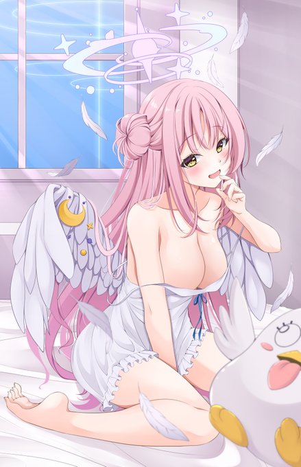 この前のミカ完成しました!
結局朝まで色々と騙され続けた先生の末路。
「責任…取ってね?先生♪」
#ブルアカ #聖園ミカ 