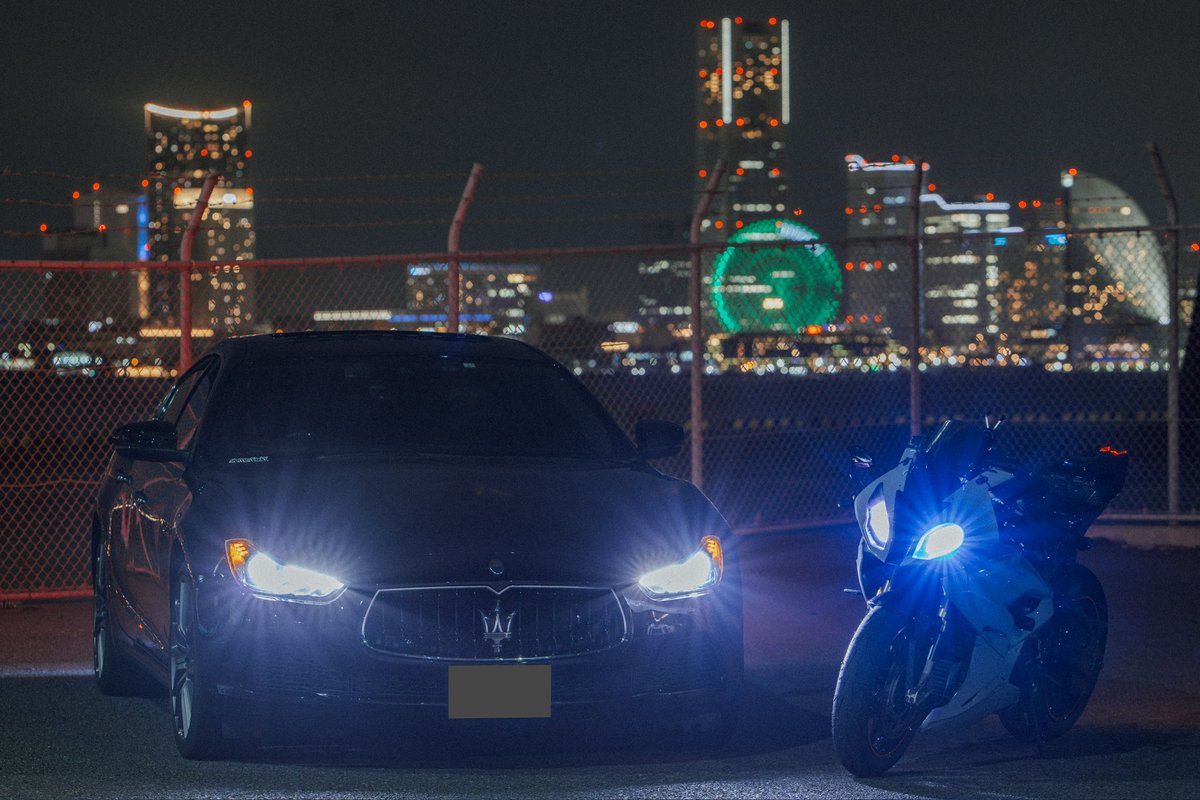 shonancoco3's tweet photo. マセラティとバイク撮ってもらいました👍 https://t.co/k9CtaFeOiI