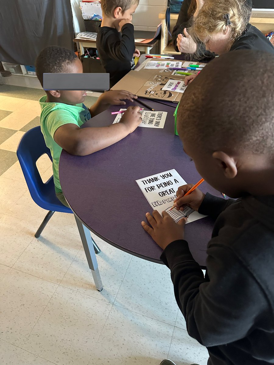 MrsLucas_OCT's tweet image. Happy #CanadianLibraryWorkersDay to our very own Mrs. Mac! Our Wonderful Ones truly enjoy your read alouds. #ocsbLiteracy @GShepherdOCSB