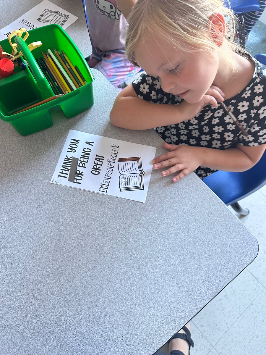 MrsLucas_OCT's tweet image. Happy #CanadianLibraryWorkersDay to our very own Mrs. Mac! Our Wonderful Ones truly enjoy your read alouds. #ocsbLiteracy @GShepherdOCSB