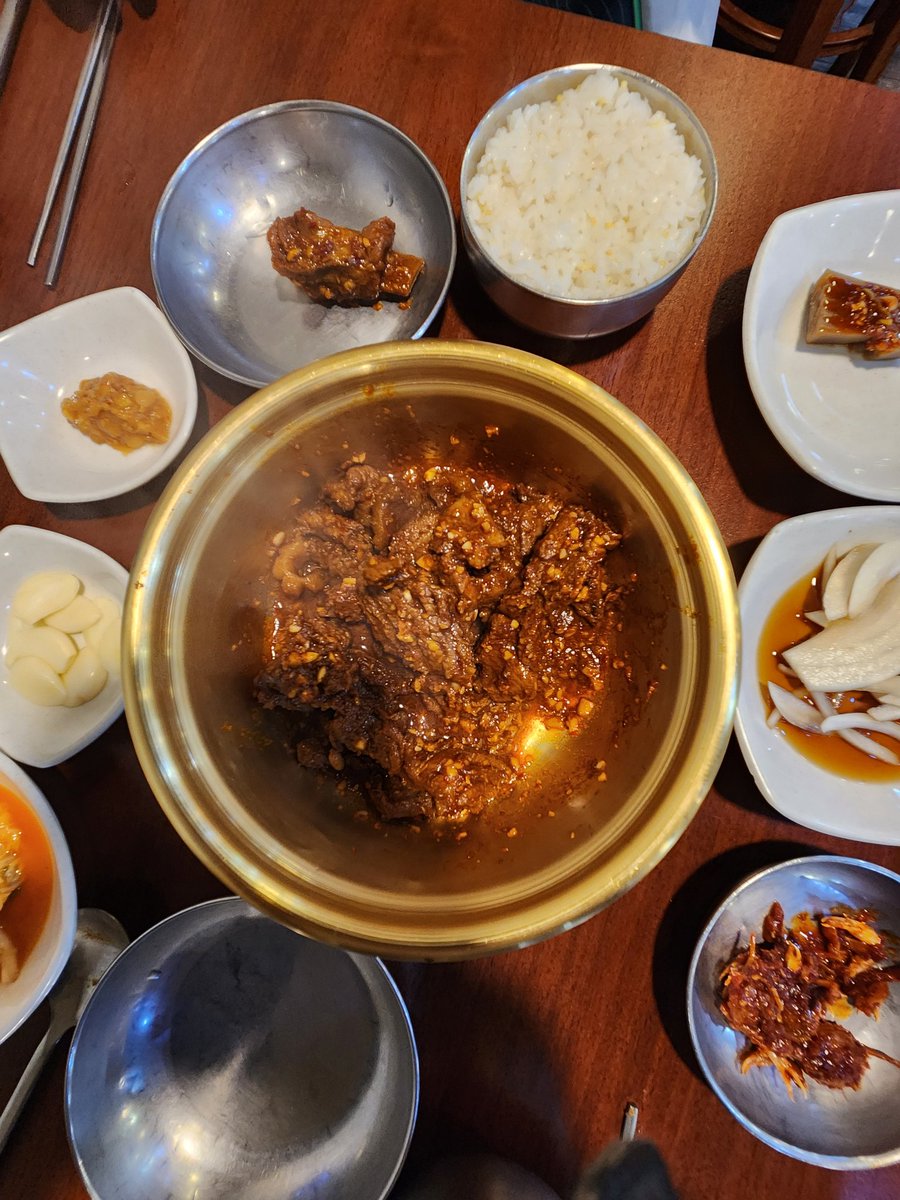 heyguy1790's tweet photo. 대구여행~
팔공�� 케이블카타고
단풍구경~
김광석빛거리~
서문시장~먹거리천국
동인동 찜갈비
진짜 땡기는맛~
식당마다 호불호가있으니
선택이 중요~ https://t.co/W93G6weRL7