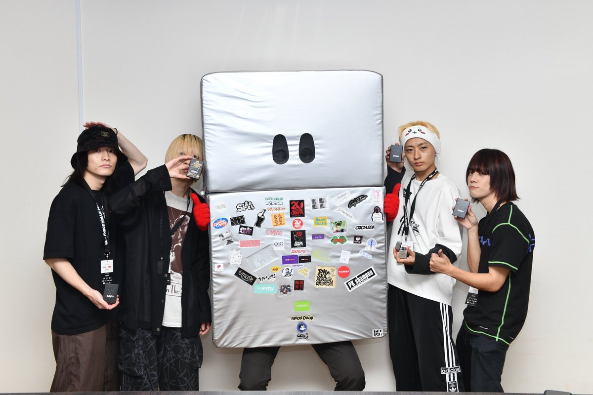 シンガーズハイ コラボZIPPOの受注は 本日23:59まで🔥 まだの方はお