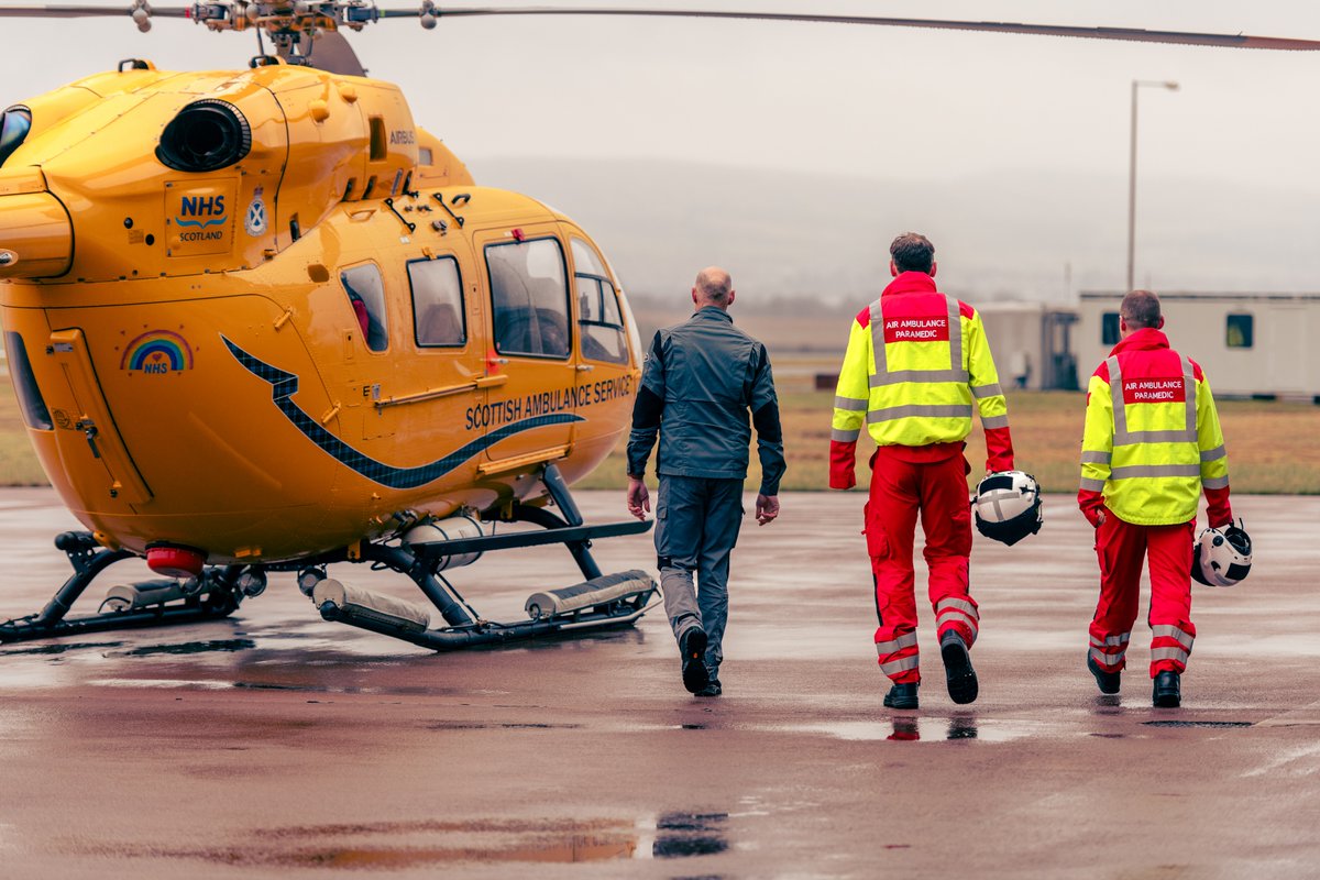Scotambservice's tweet photo. Looking to join the Scottish Ambulance Service? Here are our current vacancies:

⭐ Clinical Fellow - ScotSTAR West x 2
⭐ HR Advisor - North HQ
⭐ Patient Experience Manager

Find out more and apply here: https://t.co/75EYXhj5FA https://t.co/1218b9Zxey