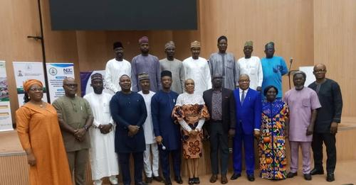 radionigeriahq's tweet image. The Nigerian Governors’ Forum (NGF) has called for stronger collaboration between the public and private sectors to address the pressing infrastructure deficits in Nigeria.
#RadioNigeria #GovernorsForum #PublicandPrivatesectors 
 radionigeria.gov.ng/2024/10/18/ngf…