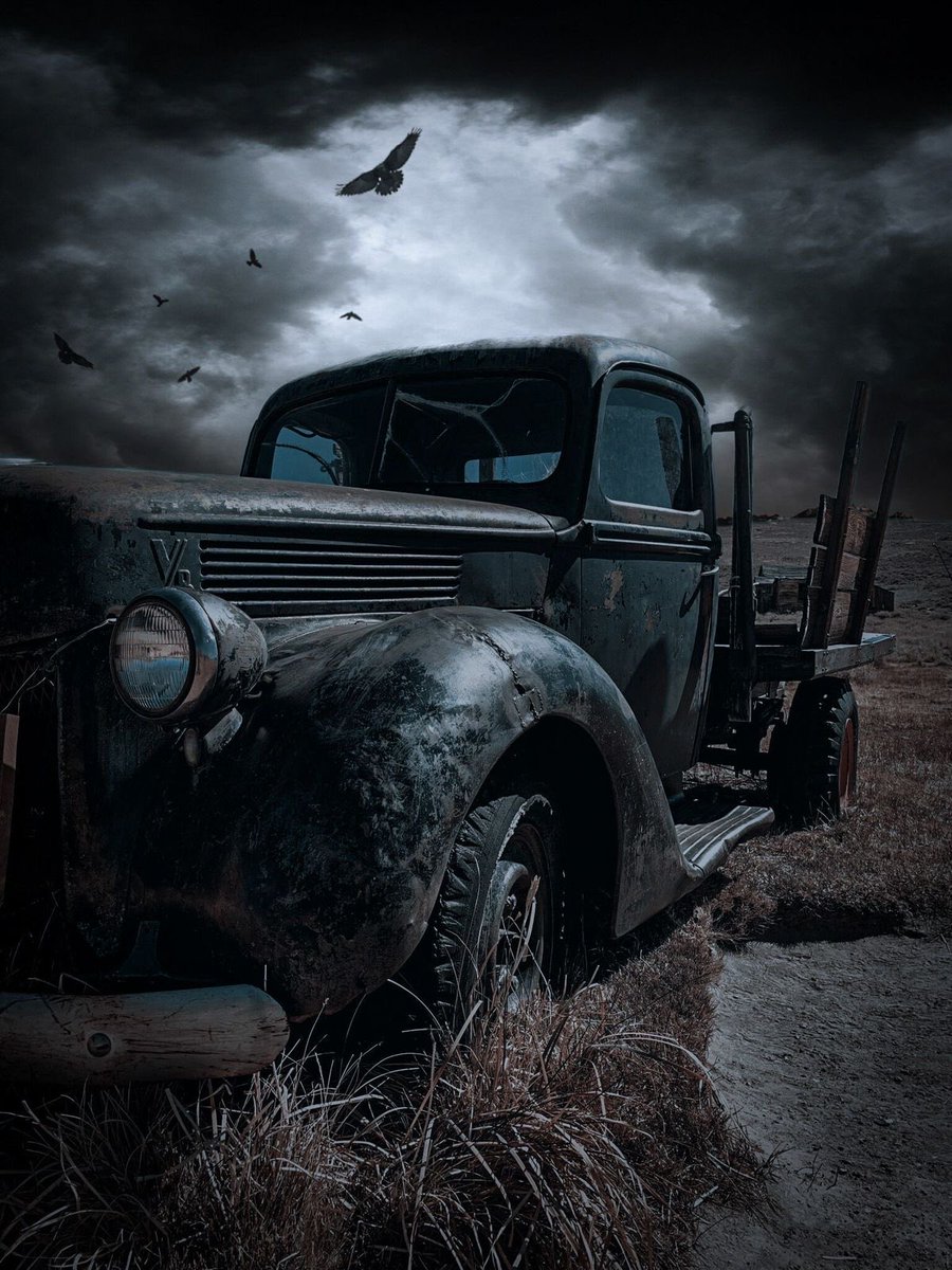 WordsOfPoet0's tweet photo. In the abandoned junkyard, a #vintage car bore the eerie phrase "#Rust_in_Peace."
As night fell,
Its headlights flickered,
illuminating the shadow of death
Devouring on souls
Waiting for retribution.
Trapped in a metallic coffin.
#macabrewords https://t.co/ynBh9HD8Zg