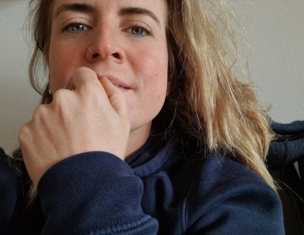 diesefraukatti's tweet photo. Und wie müde bist du heute?#homeofficefriese #wochenendreif https://t.co/NKKoSR4KsB