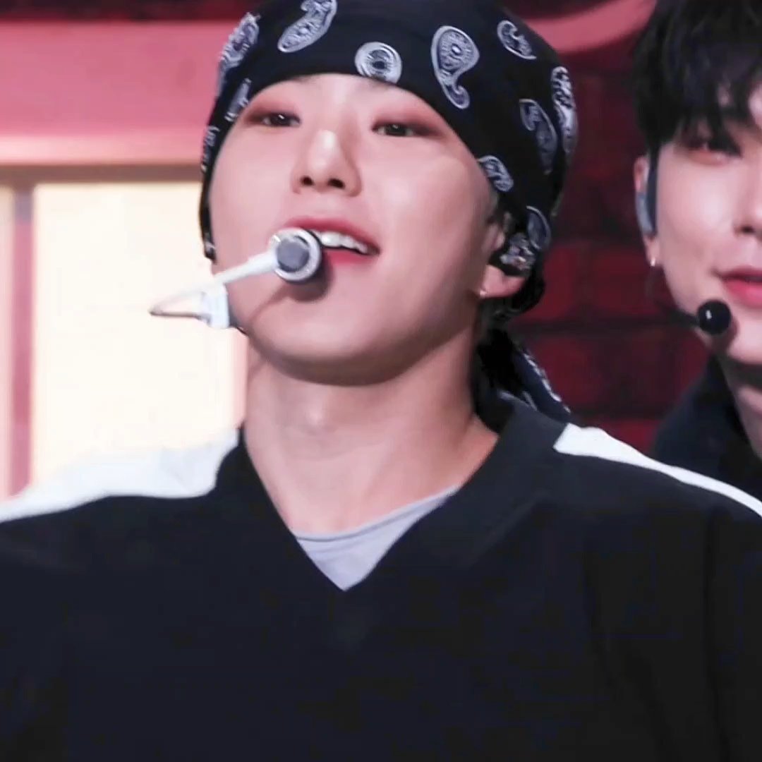 soongyu's tweet photo. 🥴🥴🥴🥴 https://t.co/BXNnZjGyIJ