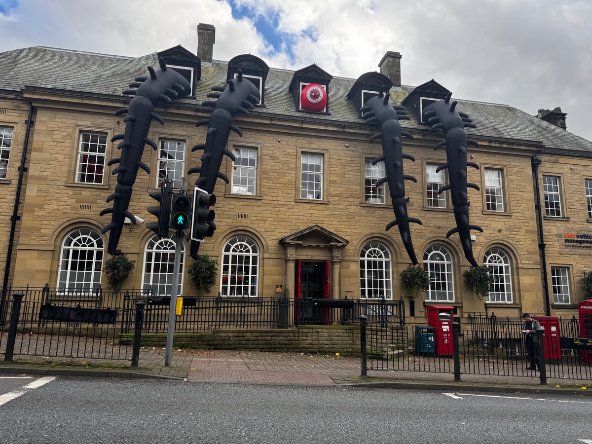 Our eight-legged friend is back🕸️

Keep a lookout for our creepy crawly giant - he’s creeping around just in time for spooky season👀

Are you brave enough to get close?🕷️

#SpookySeason #HalloweenVibes #GiantSpider #xlcr #fyp #foryoupage