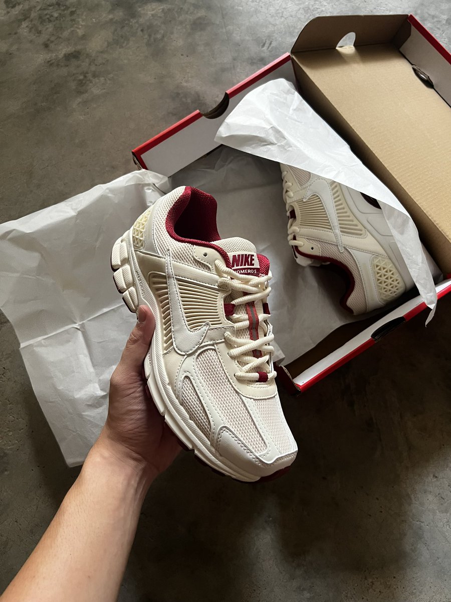 streetitems's tweet photo. Nike zoom vomero 6, cantik colour ni https://t.co/FJGjs5LS9i