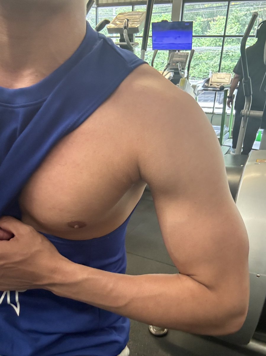 ดีครับ 
💦ภายนอก 
💦ภายใน 
📱งานคอลเสียว
🚗งานเที่ยวขับรถให้ได้ไปต่างจังหวัดได้ มีบริการไปรับไปส่งที่สนามบินได้
อ่านรายละเอียดก่อนทัก สนใจนัดได้ครับผม