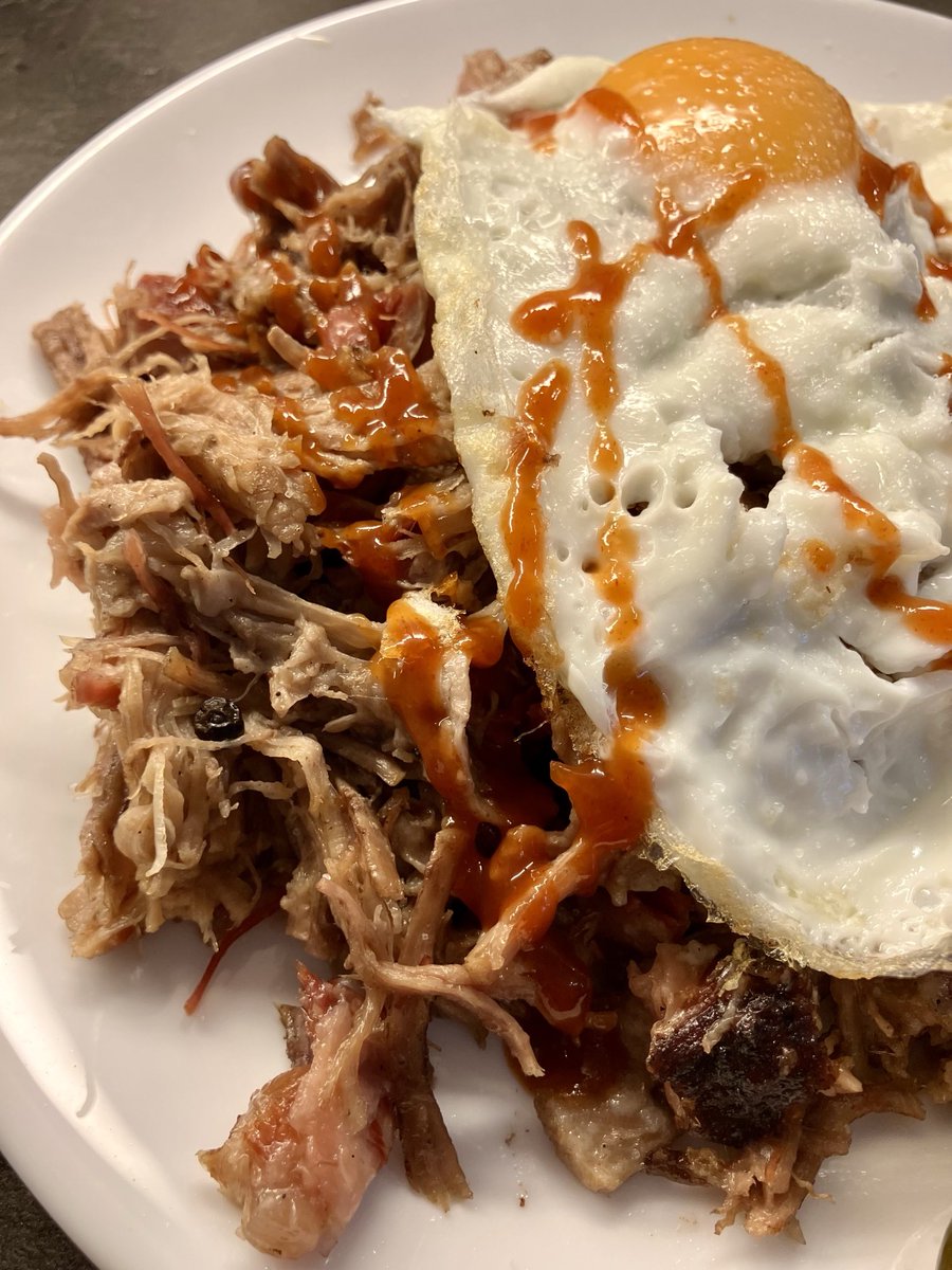 KrisBlackRose's tweet image. Leftover slow cooked #beefmeat and #porkbelly, seared in butter…added #eggs, some ⁦@TABASCO⁩ Sriracha hot sauce and that usual lonely pickle 🥒….