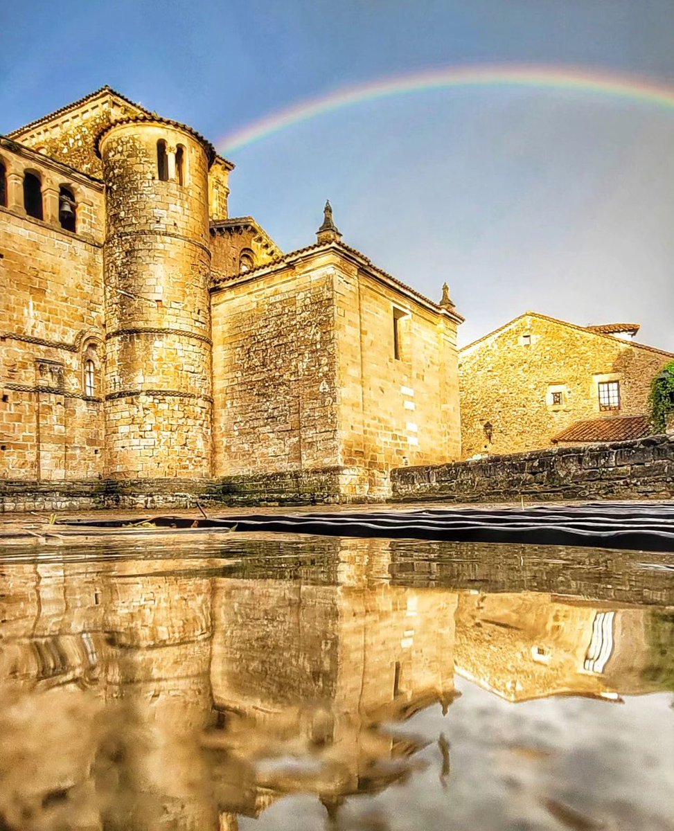 🌈 Un poco de color en días grises 🌈

📍 Santillana del Mar (Cantabria)

📷 <a href="/SantillanaMar/">Santillana del Mar</a>