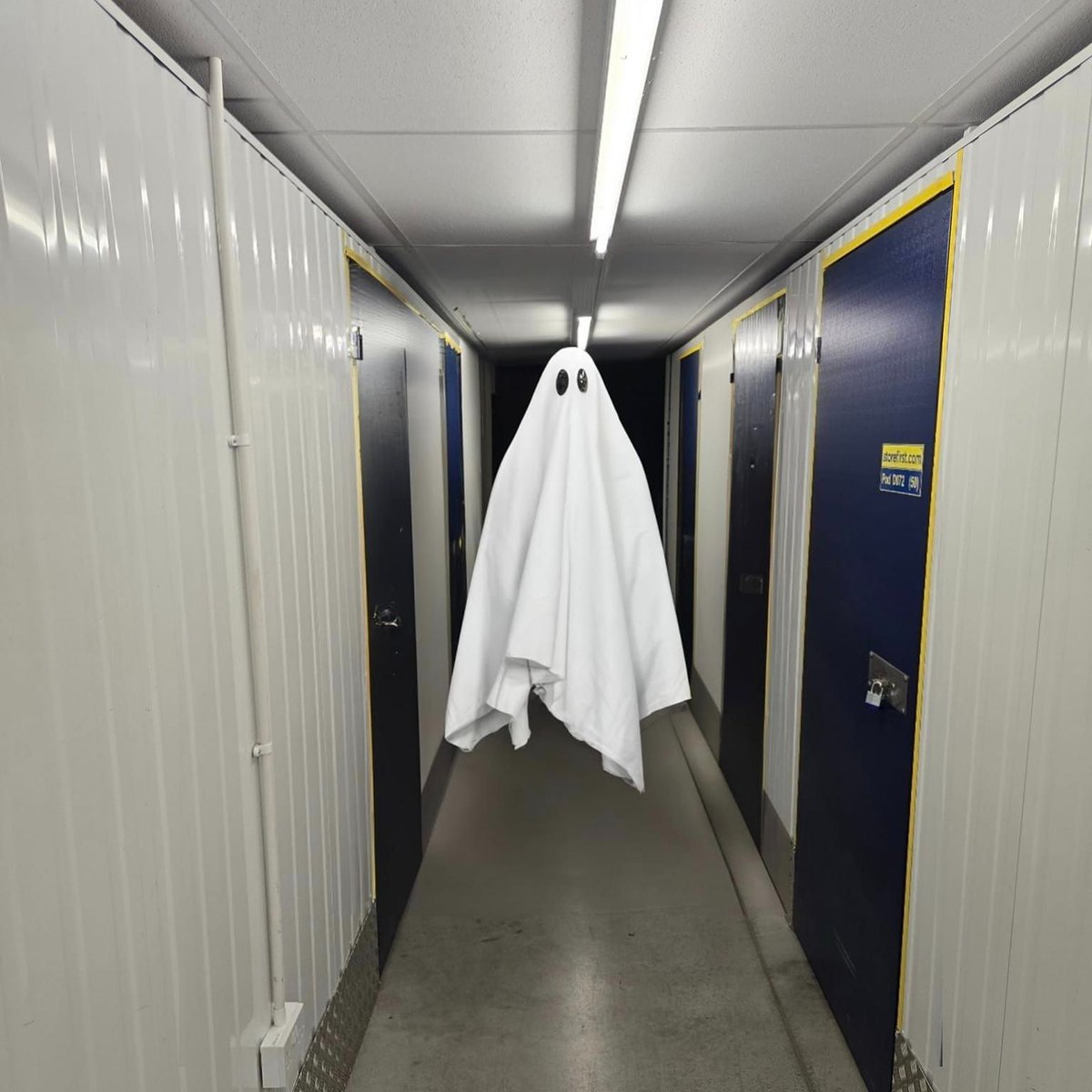 Storefirst_UK's tweet photo. Guess we’ve got some spirit-ed customers at Leeds! 👻

#halloween2024 https://t.co/DpEjE6BcRj
