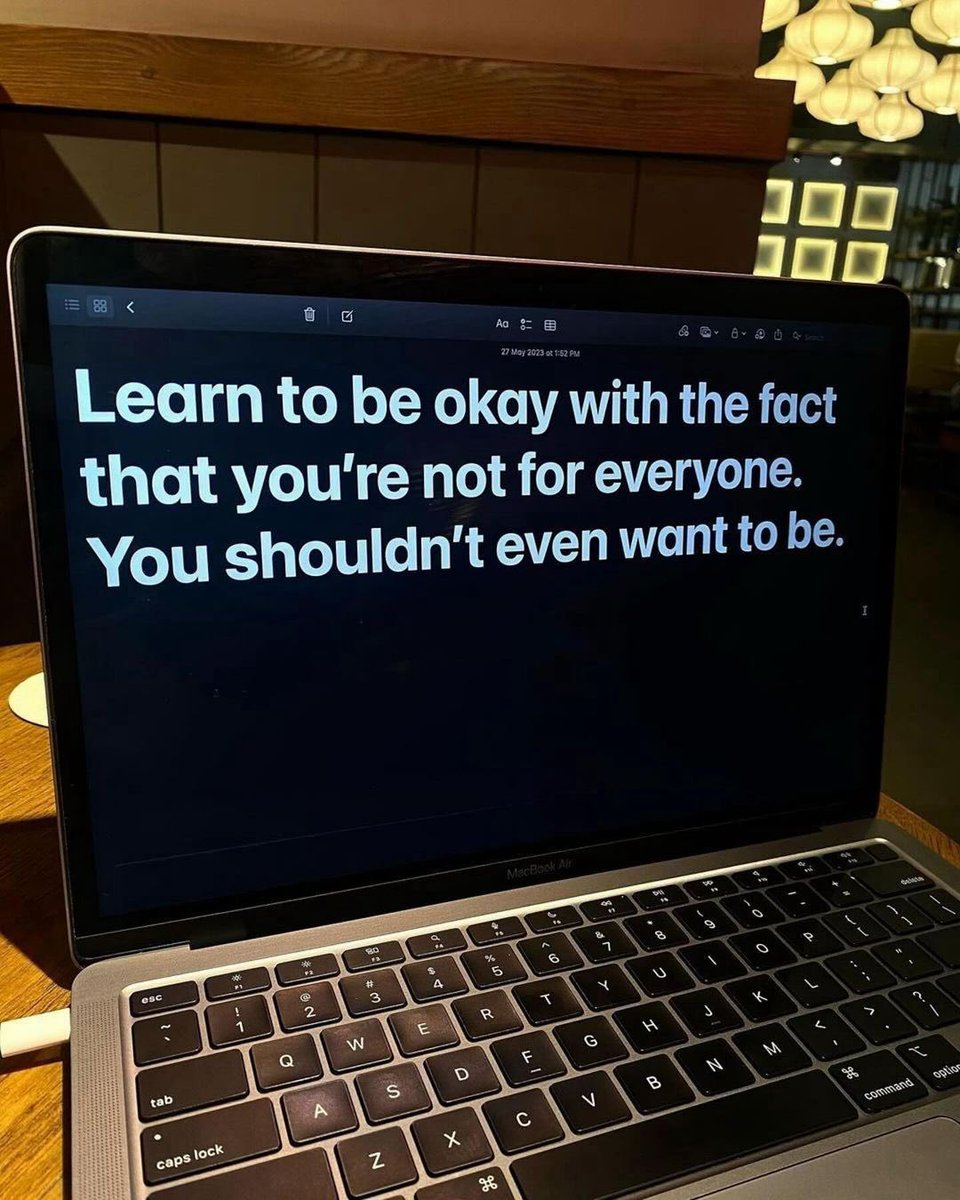 6LACK 🥶🍀 (@m_knuckles10) on Twitter photo 