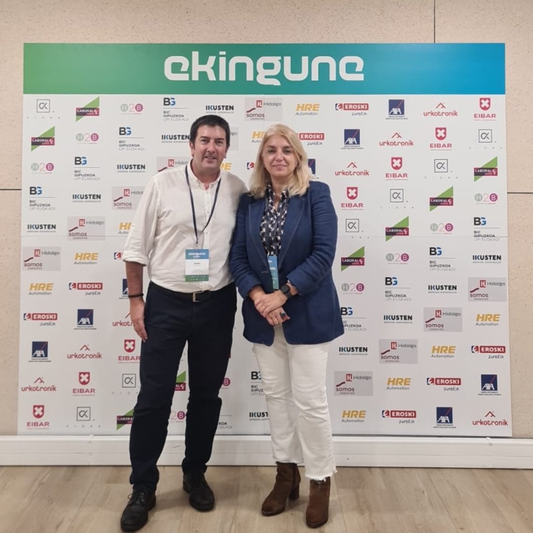 gaztenpresa's tweet photo. 🏆 Ayer acudimos a #Eibar a la entrega de los Premios On Ekin 2024 que organiza la Asociación de Emprendedores @ekin_gune.

Premios financiados por @LABORALkutxa , en su nombre acudió Karlos Barrenetxea, director de sucursal.

#Ekingune #OnEkin #OnEkin2024 #LABORALKutxa https://t.co/dwSzuqmMIi