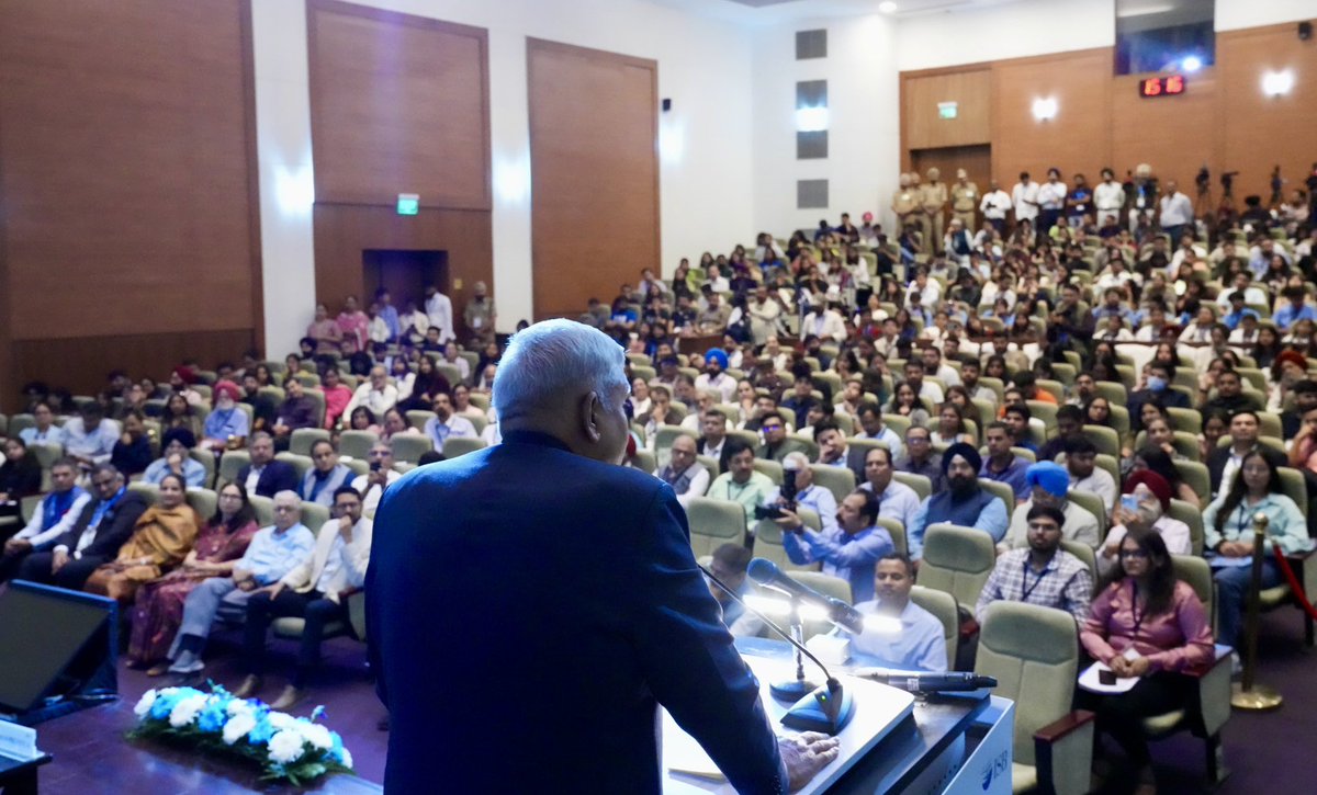 VPIndia's tweet photo. Hon’ble Vice-President, Shri Jagdeep Dhankhar delivered the inaugural address at the ISB Leadership Summit at Indian School of Business, Mohali in Punjab today. @ISBedu #ISBLeadershipSummit https://t.co/BnCSnOjPU1