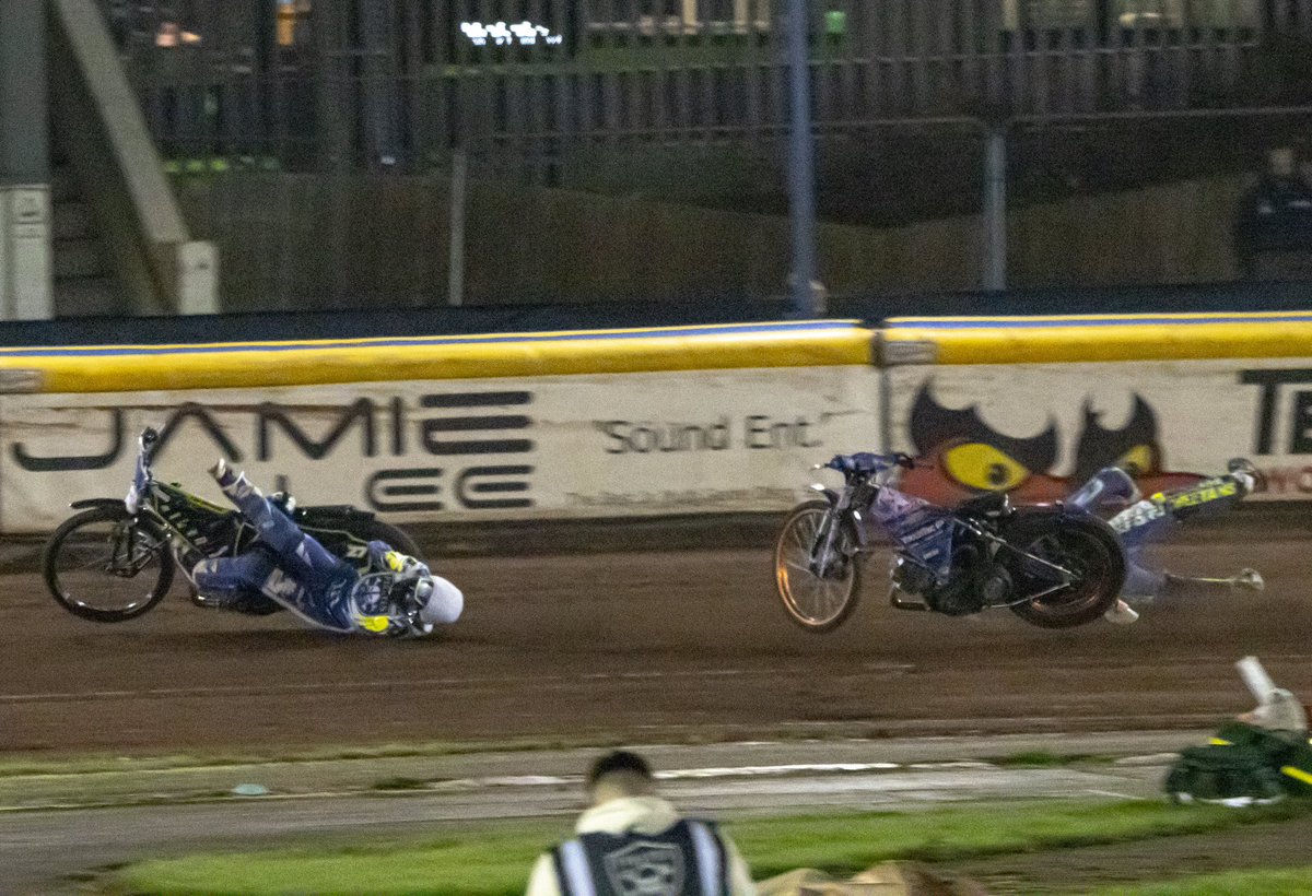 <a href="/poolespeedway/">Poole Pirates Speedway</a> in the first leg of the KO cup against <a href="/OxfordSpeedway/">Oxford Speedway</a> 

<a href="/SpeedwayGB/">Official British Speedway</a>