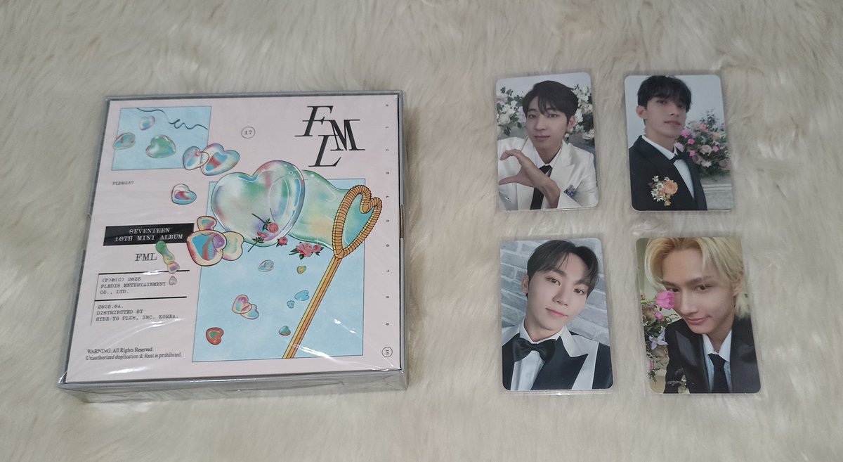 wtb327's tweet photo. . . . wts lfb ph

✷ seventeen fml album
     — 450 dop, 400 payo
     — mingyu version (bawas ng 2 pcs, hiningi ng friends ko 🥲)

tags ! svt seungkwan hoshi dino scoups vernon hao woozi jeonghan wonwoo joshua shua dk photocards https://t.co/FocVIvDwa1