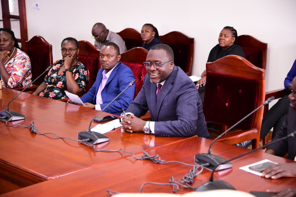 This morning, Makerere University had the privilege of hosting the @Parliament_UG Committee on Education and Sports. We discussed the challenges the university faces in protecting its land. I thank the Committee for their concern on this matter. Members also visited our farmland