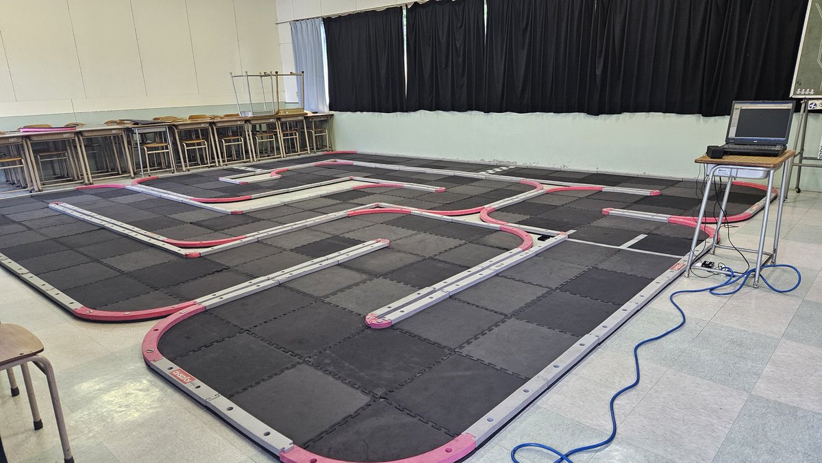 WKRCworldking's tweet image. 告知ありがとうございます🙇‍♀️✨
最近ツーリングにも少しずつ力入れてみようかなと試行錯誤しております。バギーもミニッツも変わらず開催していますので是非ご参加をお待ちしております🙏

#ラジコン
#WKN