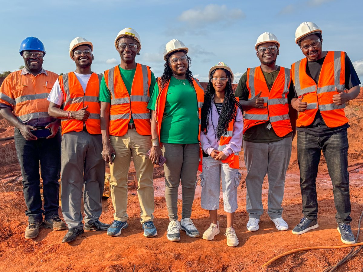 bingwa_services's tweet photo. Huge thanks to the Base Titanium team for hosting us. This experience was a testament to the importance of skilled professionals in driving sustainable growth. 🙌

#BingwaCapacityBuilding #KwaleMines #Sustainability #BaseTitanium #EconomicGrowth https://t.co/ACyxNA9nLh