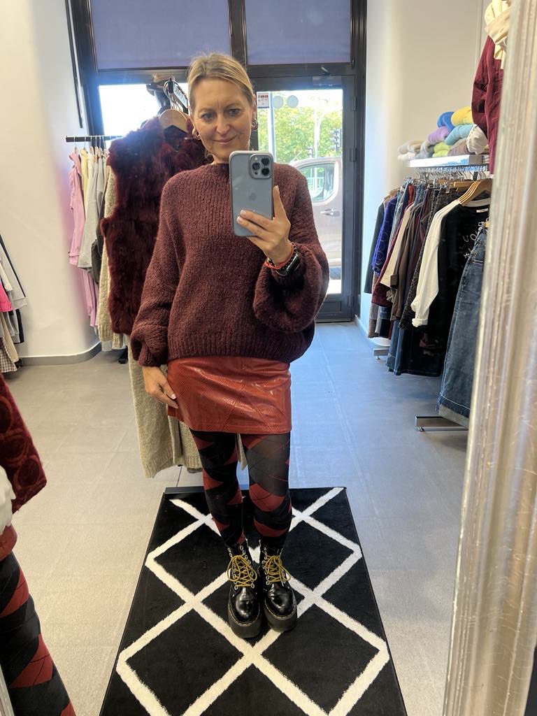 StopFashionStyl's tweet photo. @StopFashionStyl  🔥❤️ #StopFashionStyle #Puławska72 #warszawskilook #pulawska #puławska #warszawa #fashion #stylowka #zakupy #nowakolekcja #jesień #autumn #moda #style  #butik #stylizacja #instafashion #love #outfit #warsaw #outfitoftheday #shopping https://t.co/mkLBlcnJ2u