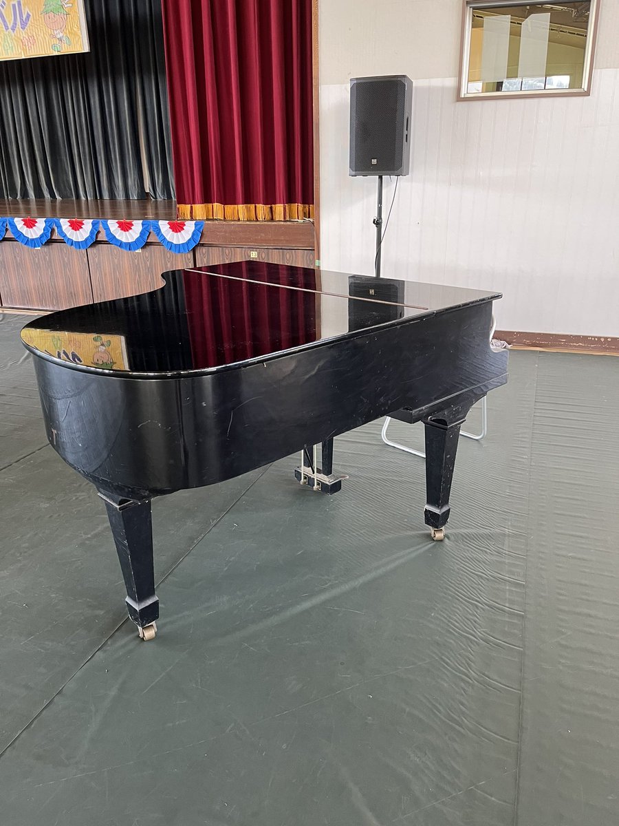 二ツ井きみまちの里フェスティバルにストリートピアノを設置します。
♠️10/19（土）-10/20（日）二日間限定
♠️場所は能代市二ツ井総合体育館〜イベント会場内の古い方の体育館の中です
（写真は昨年のものです）
⭐︎大賑わいですよ🎶遊びに来てね