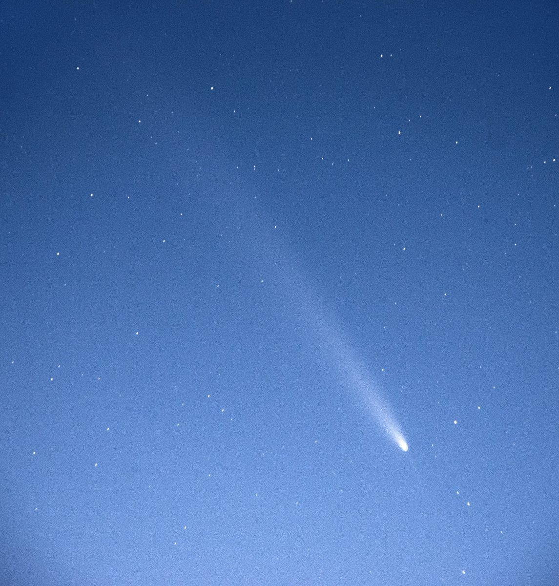 KmunityOfEquals's tweet photo. #komeet C/2023 A3 (Tsuchinshan–ATLAS) #comet #CometC2023A3 #comettsuchinshanatlas #Cornwall_UK #StIves #Gwithian ... Anti-Tail *just* visible in photo - not to the eyes - 17th Oct 2024 https://t.co/oIFZNF4o8x