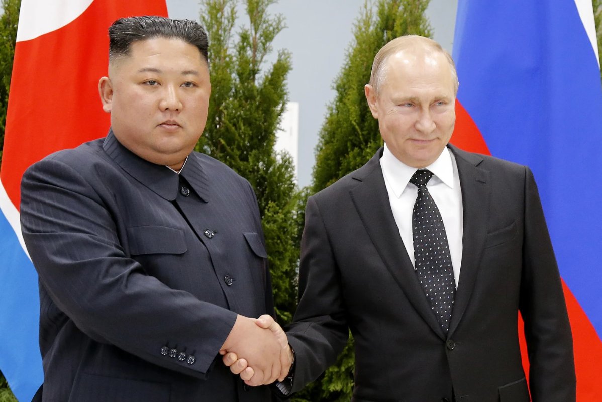 wirksim's tweet photo. Since Russia included North Korea in the war against Ukraine, all foreign countries should allow Ukraine to use long-range weapons! https://t.co/qHom5kDG1f