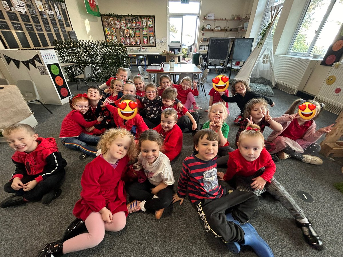 Dosbarth Derbyn tweet media
