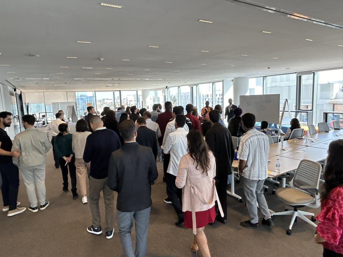 Siôn Charles tweet media