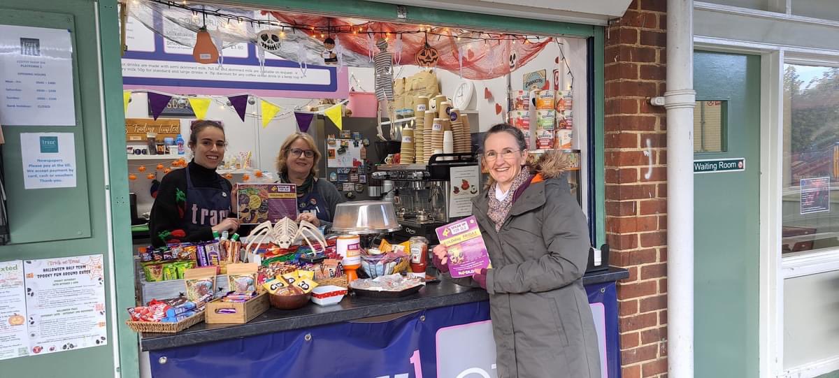 SueMarr3's tweet image. Celebrating #DLDday at Moor House School and College!