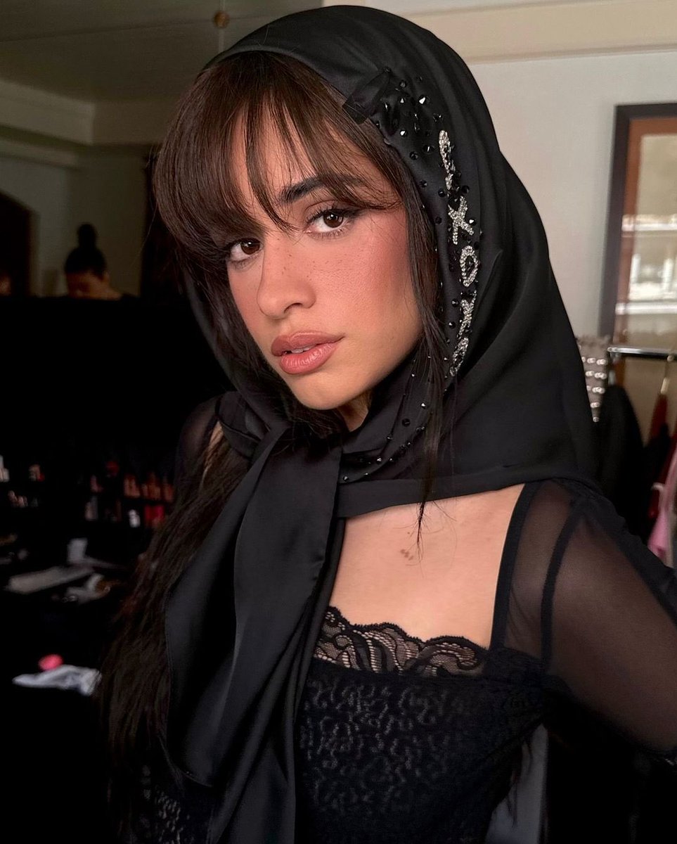 you caught us 🖤 we want to celebrate one week of #Move with all of you!! see you on @stationhead at 1p ET

stationhead.com/camilaaccess