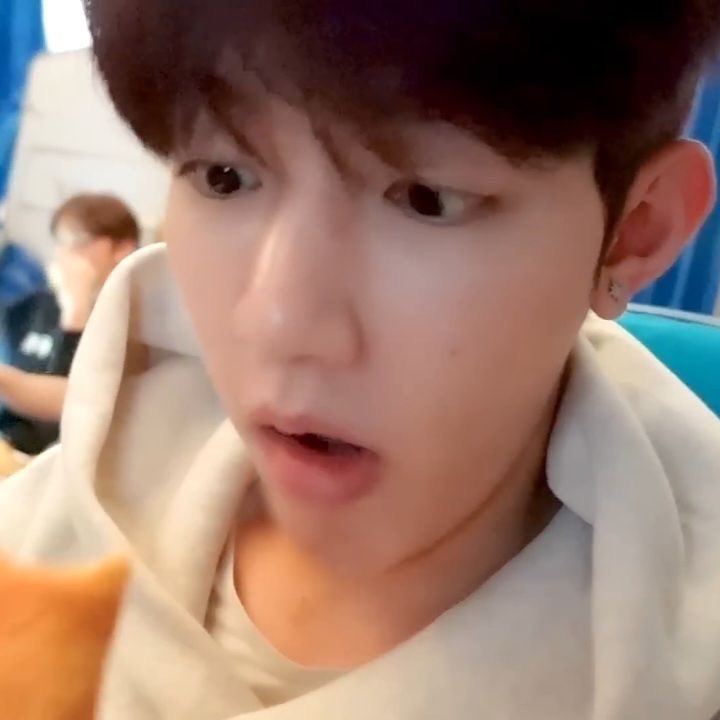 withjangjang tweet picture