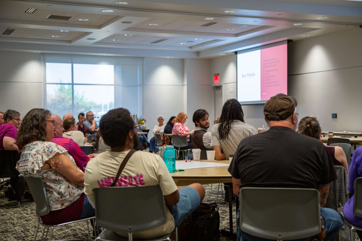 We had an incredible time with Crystal U. Davis as part of her Bias and Belonging Residency last week! ✨🤟✨ Davis met with CFA students, faculty and staff to help us explore our biases and create more inclusive spaces within our classrooms and communities. 🎶🎨🎭📽️

#wsucfa